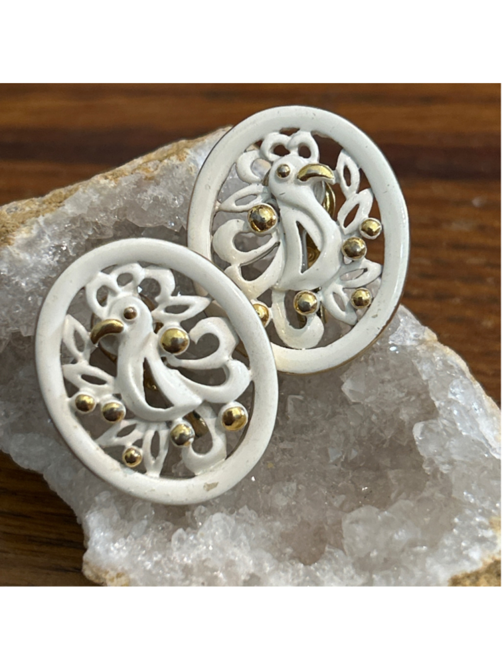 Women's Monet enamel bird Clip-On Earrings One Size White Gold Tone
